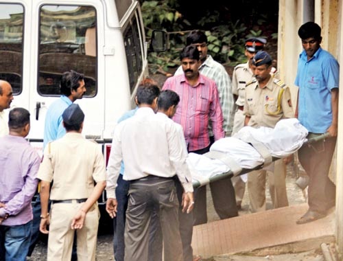 Varsha bhosle suiside, german made revolver, german made pistol, varsha shoot herself, registration anand, asha son anand, pistol traced suiside spot, brain hemarage, postmartam report